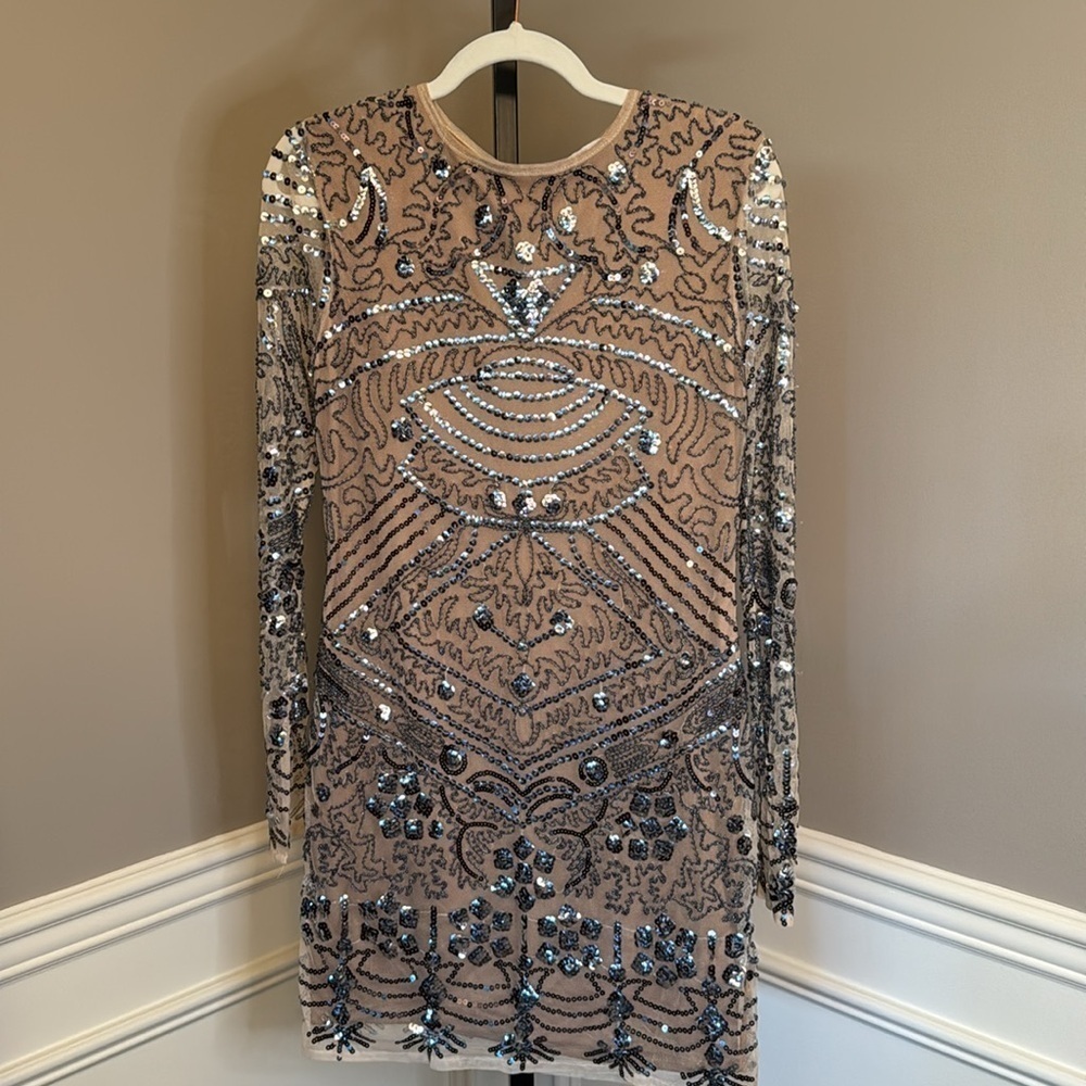 Vici REKINDLED LOVE EMBELLISHED DRESS size large - Picture 7 of 13